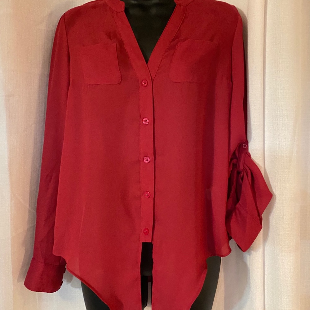 A blouse - Picture 6 of 7